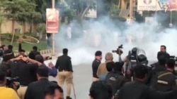 د تحریک انصاف پلویانو یوشمېر ښارونو کې مظاهرې کړې دي د تحریک انصاف پلویانو یوشمېر ښارونو کې مظاهرې کړې دي