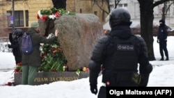 Акция памяти Навального в Петербурге
