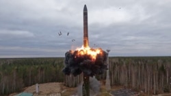 Становится ли ближе атомная война?
 Становится ли ближе атомная война?