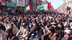 پښتونخوا ملي عوامي ګوند د چمن پرلت په ملاتړ احتجاجي مظاهرې کړې دي پښتونخوا ملي عوامي ګوند د چمن پرلت په ملاتړ احتجاجي مظاهرې کړې دي