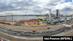 Стройка у моста "Миллениум", июль 2023 года.