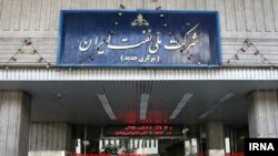 بدهی ۵ هزار تریلیون تومانی شرکتهای دولتی و بانکها تقریبا معادل پنج برابر کل اسکناس و سکههای طلای موجود در کشور است