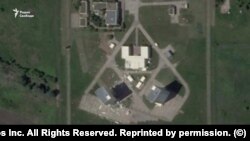 Удар по российской стратегической радиолокационной станции раннего предупреждения недалеко от Армавира, спутниковый снимок Planet.com, 23 мая 2024 года