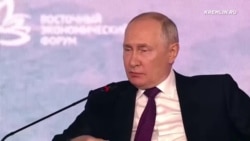 Путин назвал ошибкой советское вторжение в Чехословакию Путин назвал ошибкой советское вторжение в Чехословакию