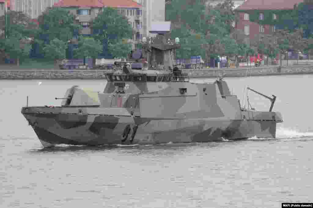 Hamina-Class Missile Boat Four of these attack craft are currently in service in the Finnish Navy. The vessels are made of aluminum and composite materials, making them relatively lightweight and nimble. With a weapons array that includes missiles, an artillery gun, and depth charges, the ships are reportedly able to counter “threats from the air, surface, and underwater.” Finland does not have a submarine fleet. 