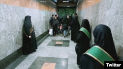 پیش از این برخی از مقامات جمهوری اسلامی حجاببانها را از «نیروهای فعال مردمی» معرفی کرده بودند
