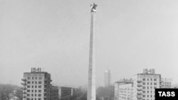 Площадь Победы (ныне Галицкая площадь) в Киеве, 1987 год