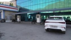 Ҷойи барқгирии мошинҳои барқӣ дар Айнӣ танг шудааст
 Ҷойи барқгирии мошинҳои барқӣ дар Айнӣ танг шудааст