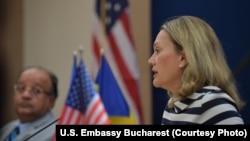  Посол США в НАТО Джулиана Смит