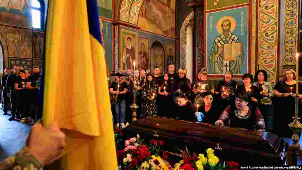 Заупокійна служба в Михайлівському Золотоверхому соборі для «Фаната»