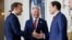Президент Франции Эммануэль Макрон, спецпосланник президента США Стивен Уиткофф и госсекретарь США Марко Рубио (слева направо)