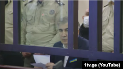 მიხეილ სააკაშვილი, საქართველოს ექსპრეზიდენტი სასამართლო პროცესზე, კადრი ვიდეოდან