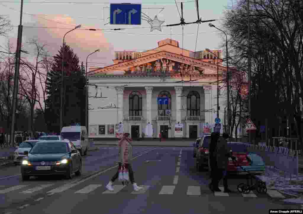 "Russia purposefully destroyed the Drama Theatre, where hundreds of people are hiding," Mariupol city authorities said in a statement on Telegram on March 16.