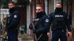Poliția din Kosovo își sporește prezența în Mitrovica de Nord pe fondul tensiunilor în creștere  Poliția din Kosovo își sporește prezența în Mitrovica de Nord pe fondul tensiunilor în creștere