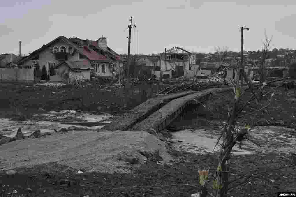 Основатель и владелец ЧВК «Вагнер», бизнес-магнат Евгений Пригожин, в прошлом месяце дал понять, что Бахмут является его стратегическим приоритетом еще и для снижение боевого потенциала украинских войск. 