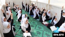 The Taliban has expelled hundreds of pubescent girls from primary schools in the southern Afghan province of Kandahar within the framework of a controversial ban on attending classes for girls who have reached puberty. (file photo)