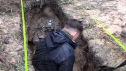 The Grisly Job Of Exhuming The Dead In Ukraine The Grisly Job Of Exhuming The Dead In Ukraine