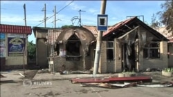 Жители Славянска обвинили армию в разрушении домов Жители Славянска обвинили армию в разрушении домов