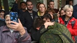 Из России: «Я приехал за родину воевать, а тут ничего нет» (видео) Из России: «Я приехал за родину воевать, а тут ничего нет» (видео)