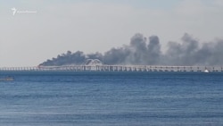 На Крымском мосту произошел взрыв, он получил серьезные повреждения (видео) На Крымском мосту произошел взрыв, он получил серьезные повреждения (видео)