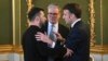 Ukrainian President Volodymyr Zelenskyy (left), talks with British Prime Minister Keir Starmer (middle) and French President Emmanuel Macron at a summit in London on March 2.