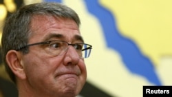Эш Картер