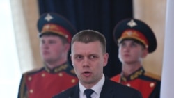 "Вести себя надо смирно" "Вести себя надо смирно"
