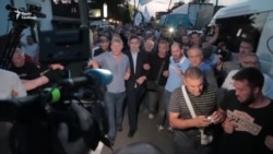 Польско-украинскую границу прорвала толпа: Саакашвили попал на территорию Украины (видео) Польско-украинскую границу прорвала толпа: Саакашвили попал на территорию Украины (видео)