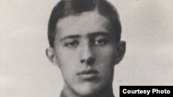 Леонид Кутуков, выпускник Петергофской школы прапорщиков, январь 1917.