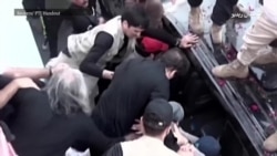 عمران خان د تحریک انصاف پر لاریون ډزو کې ژوبل شوی دی عمران خان د تحریک انصاف پر لاریون ډزو کې ژوبل شوی دی