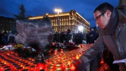 Почему в России сносят памятники жертвам репрессий? Почему в России сносят памятники жертвам репрессий?