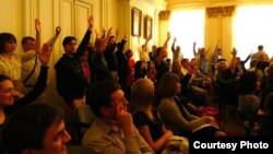 Представители общественности голосуют против отмены выборов мэра Ярославля