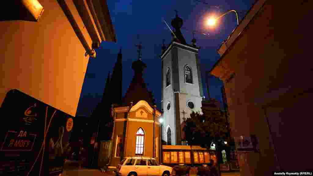 Православний храм в ім'я Кримських святих і Феодора Стратилата побудований у XIX столітті