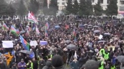 Baku Residents Protest Over Fuel, Food Costs Baku Residents Protest Over Fuel, Food Costs