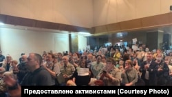 Жители Няндомы на общественных слушаниях по строительству мусорного полигона