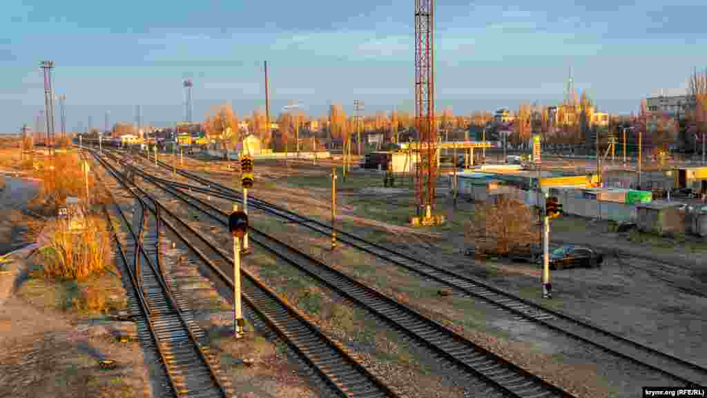 Озаренное утренним светом противоположное направление – на Армянск
