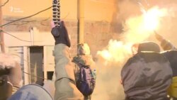 Активисты уничтожили одно из киевских отделений «Сбербанка России» (видео) Активисты уничтожили одно из киевских отделений «Сбербанка России» (видео)