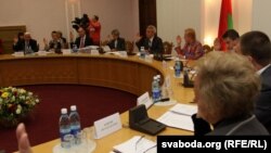 Рэгістрацыя ініцыятыўных групаў у ЦВК падчас мінулых прэзыдэнцкіх выбараў. 27 верасьня 2010