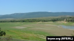Русло реки Биюк-Карасу выше Белогорского водохранилища, архивное фото
