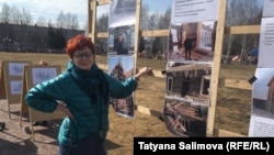 Участница акции в поддержку исторического наследия Томска