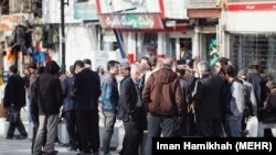 رعایت نکردن طرح فاصلهگذاری اجتماعی در همدان