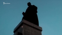 В Севастополе перед памятником Шевченко спели «Боже, я молюсь за Украину» (видео) В Севастополе перед памятником Шевченко спели «Боже, я молюсь за Украину» (видео)