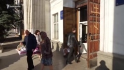 Великдень у Сімферополі: віряни освятили святкові кошики (відео) Великдень у Сімферополі: віряни освятили святкові кошики (відео)