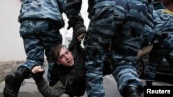 Несмотря на все инициативы власти по улучшению имиджа органов правопорядка, методы последних остаются прежними.