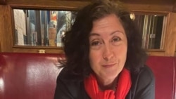 Лара Вапняр. "Пока ещё здесь". Читает автор Лара Вапняр. "Пока ещё здесь". Читает автор