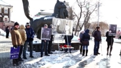 В Иркутске прошла акция памяти Бориса Немцова В Иркутске прошла акция памяти Бориса Немцова
