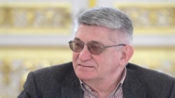 Цитаты Свободы. Извинения Сокурова и "воровской прогон" Цитаты Свободы. Извинения Сокурова и "воровской прогон"