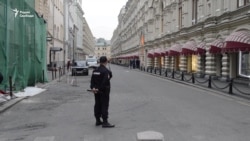 В Москве из-за звонков с угрозами эвакуированы 15 тысяч человек В Москве из-за звонков с угрозами эвакуированы 15 тысяч человек