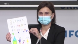 «Затримання мого чоловіка – незаконне» – дружина заарештованого в Криму Владислава Єсипенка (відео) «Затримання мого чоловіка – незаконне» – дружина заарештованого в Криму Владислава Єсипенка (відео)
