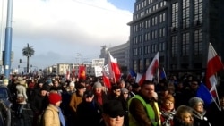 В Варшаве митинг в поддержку Леха Валенсы В Варшаве митинг в поддержку Леха Валенсы